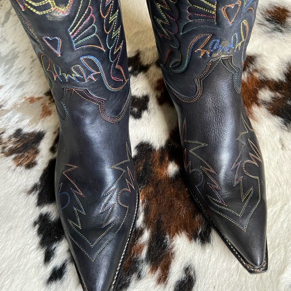 SOLD Don Quijote Rainbow Stitched Black Leather Cowboy Boots Size 9.5 (28cm) 🌈 - Picture 3 of 6